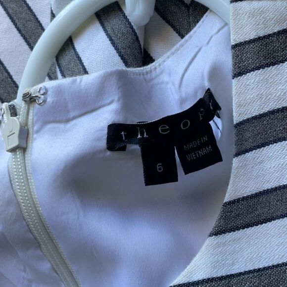 Take 50% OFF- Theory Women's Sleeveless Mini Striped Dress, Size-6 - Picture 7 of 7